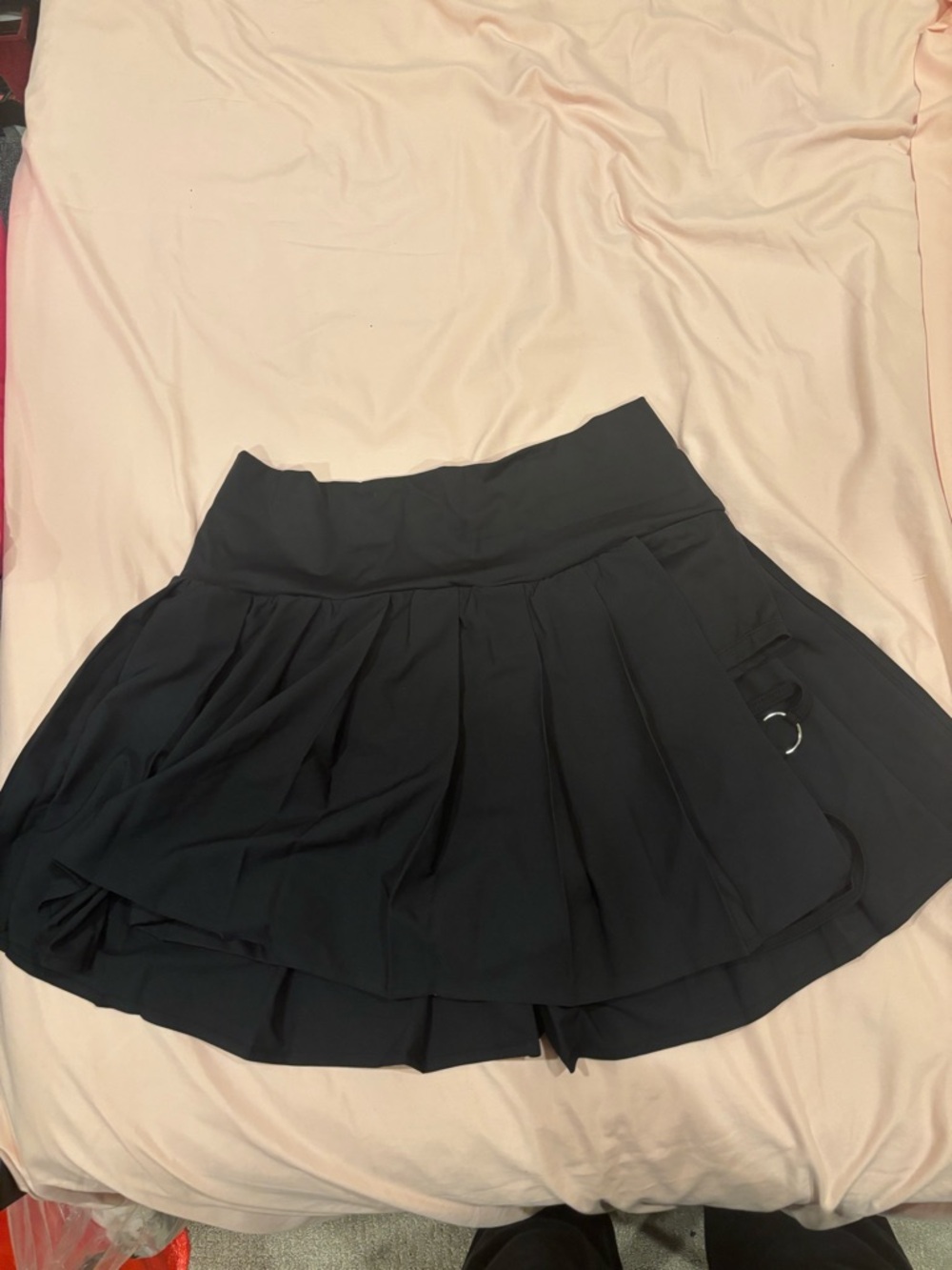 HALARA Black Pleated Circle Skort